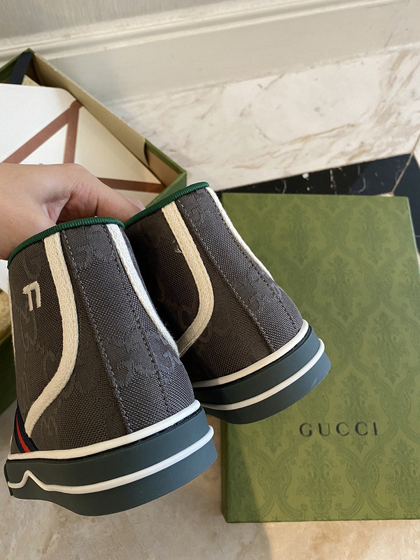 GC Sneakers