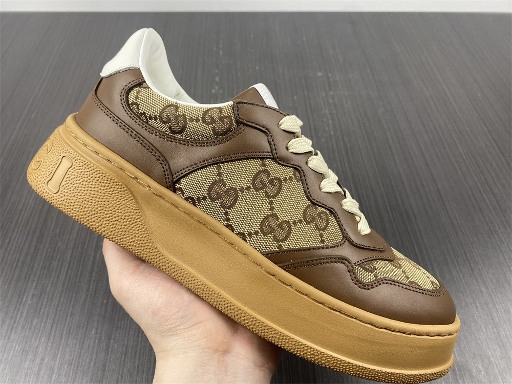 GC Sneakers