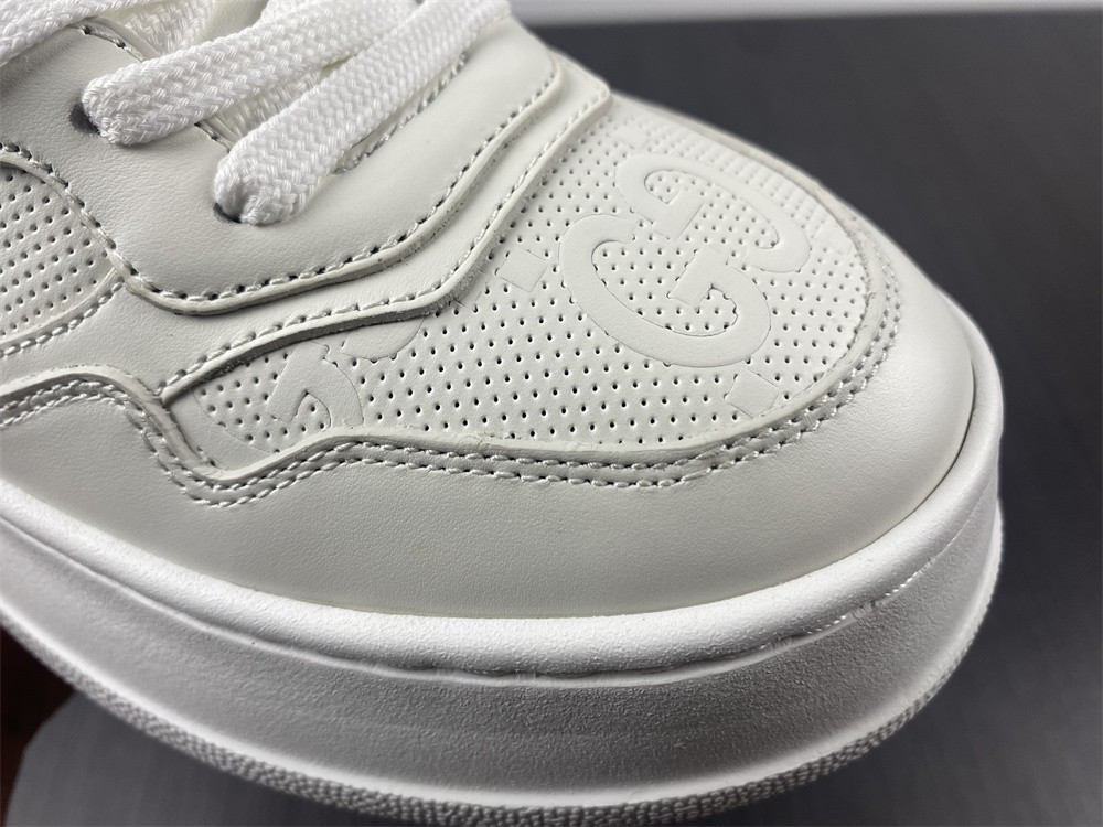 GC Sneakers