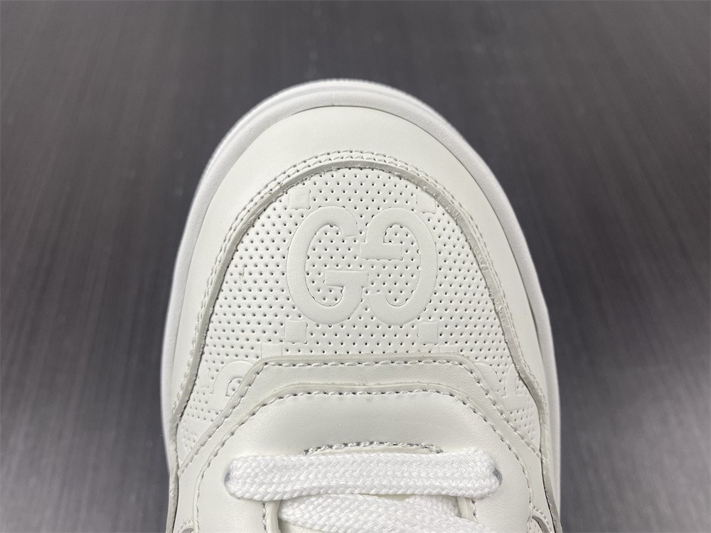 GC Sneakers