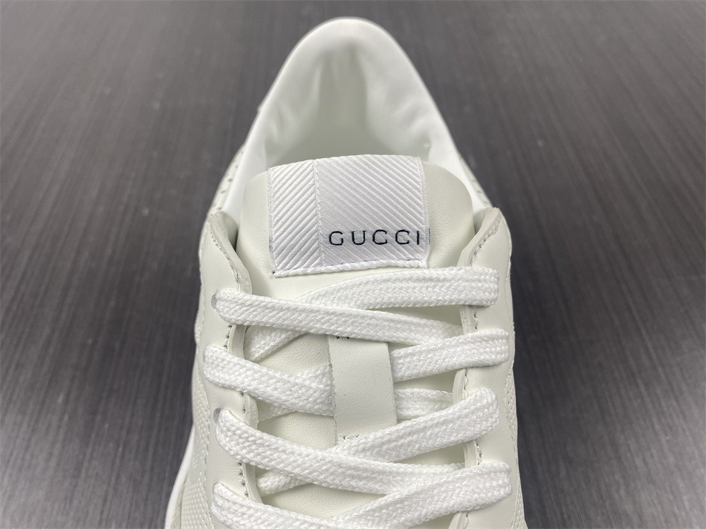GC Sneakers