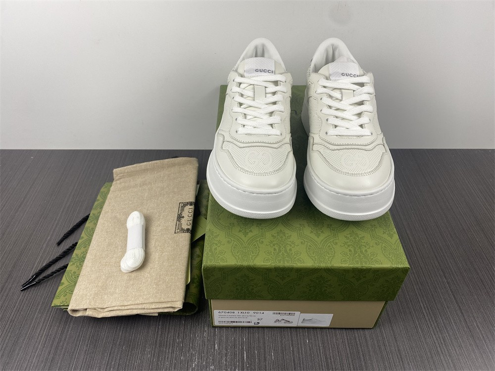 GC Sneakers