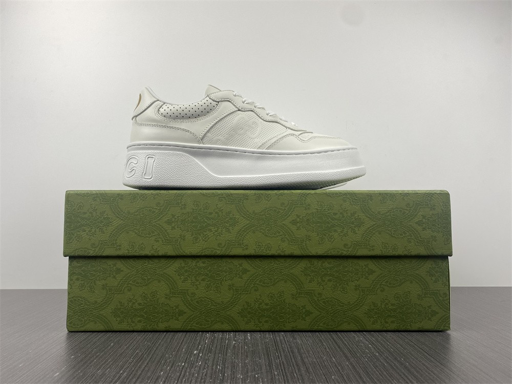 GC Sneakers