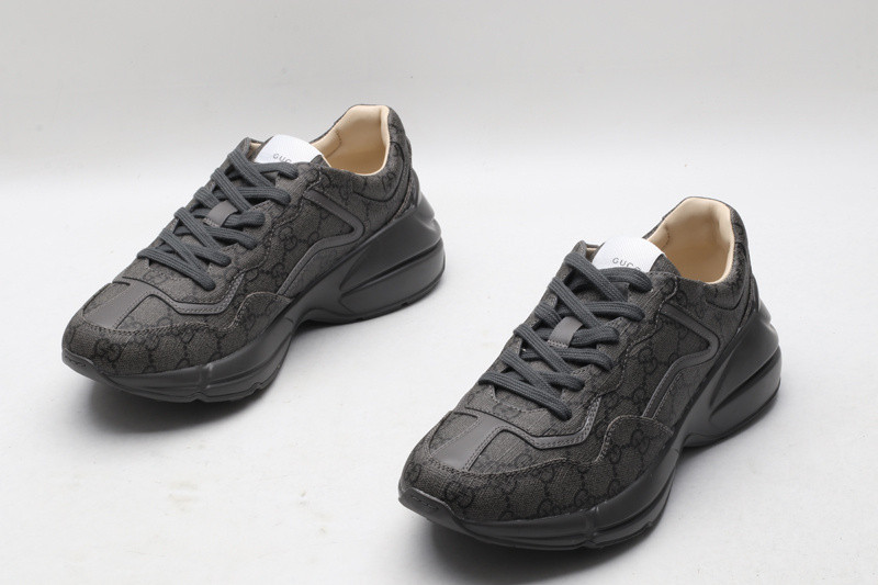 GC Sneakers