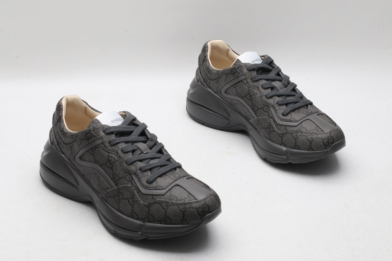 GC Sneakers
