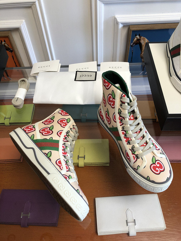 GC Sneakers