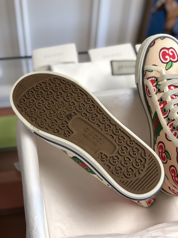 GC Sneakers