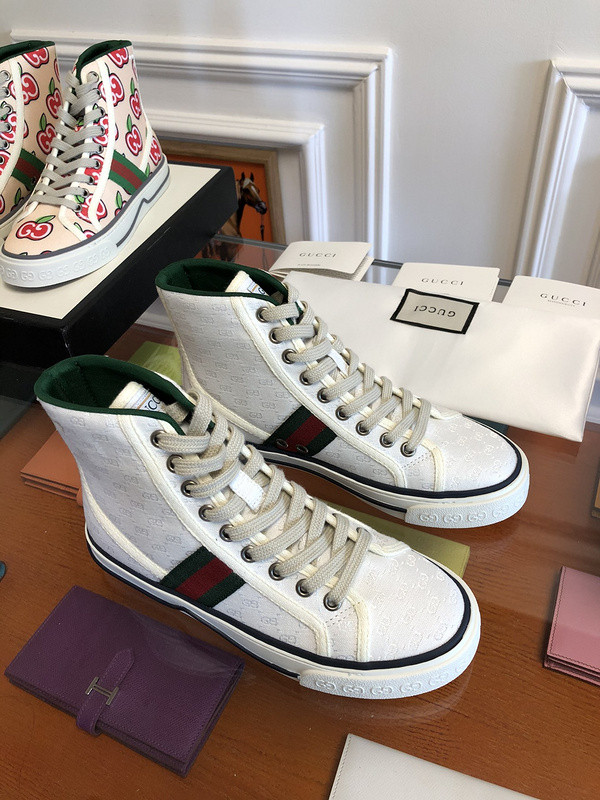 GC Sneakers