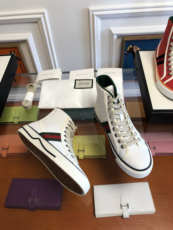 GC Sneakers
