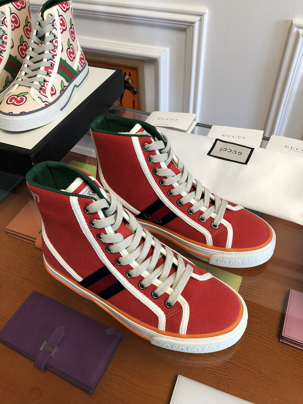 GC Sneakers