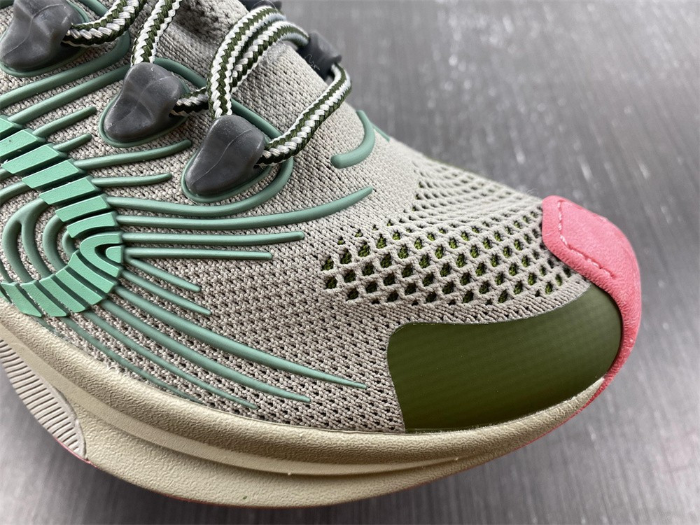 GC Sneakers