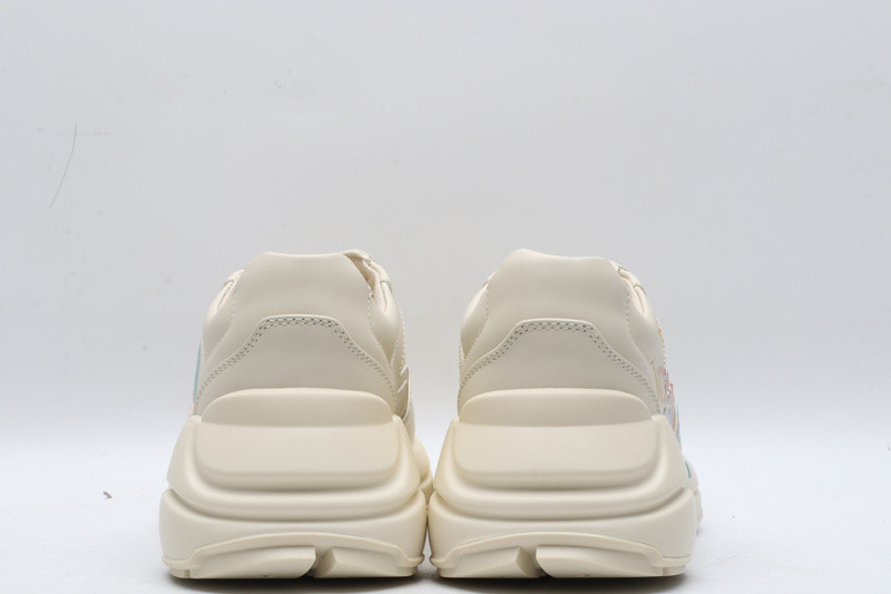GC Sneakers