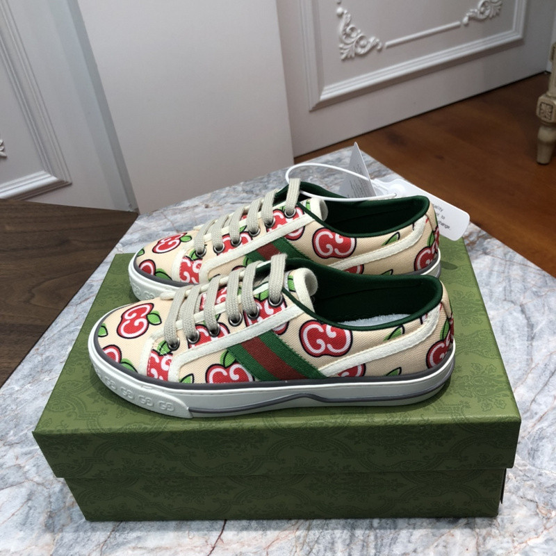 GC Sneakers