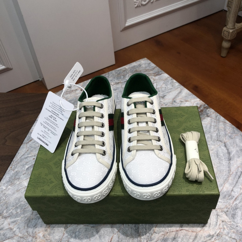 GC Sneakers