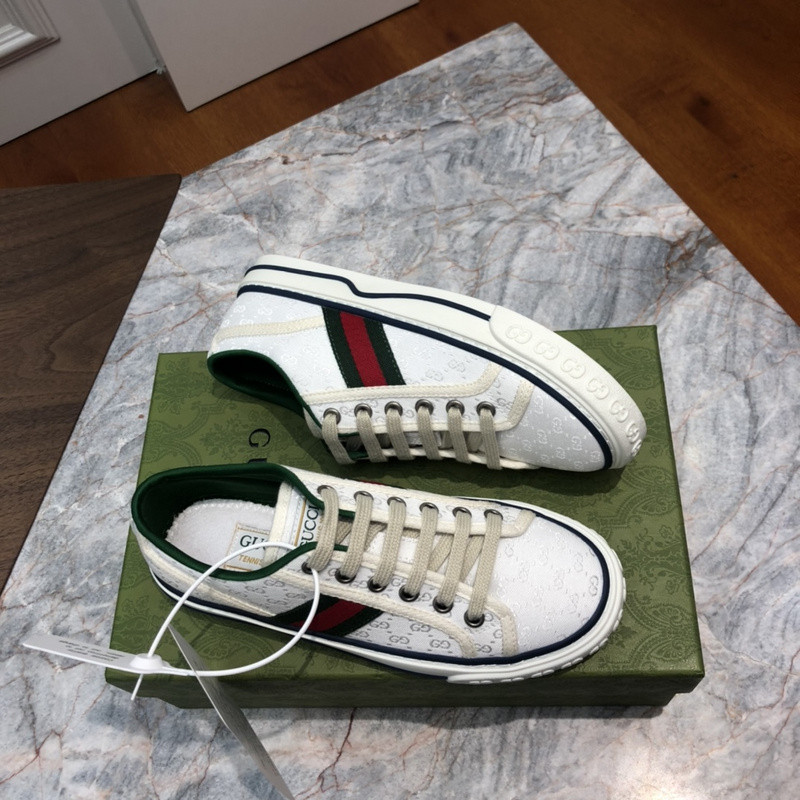 GC Sneakers