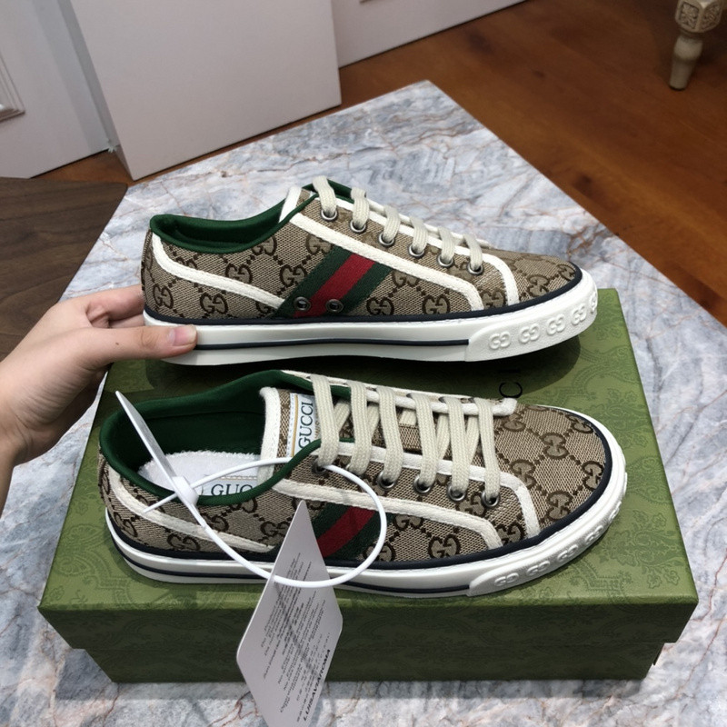 GC Sneakers