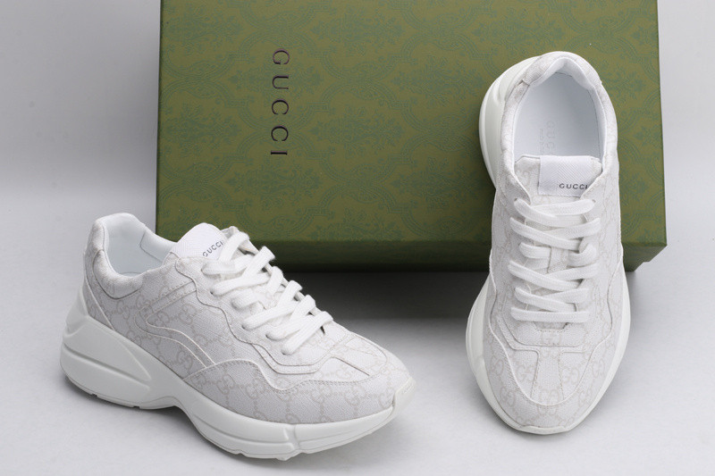 GC Sneakers