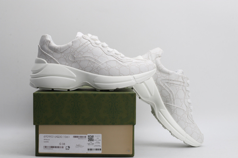 GC Sneakers