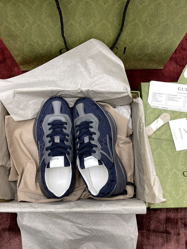 GC Sneakers