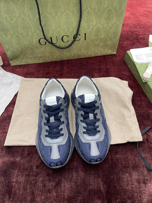 GC Sneakers