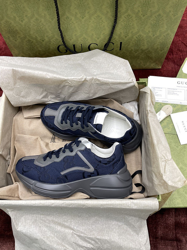 GC Sneakers