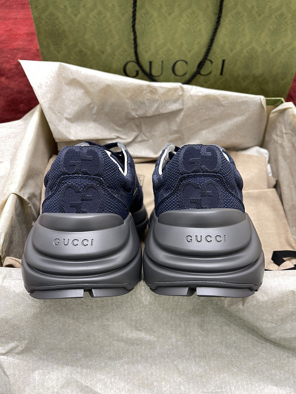 GC Sneakers