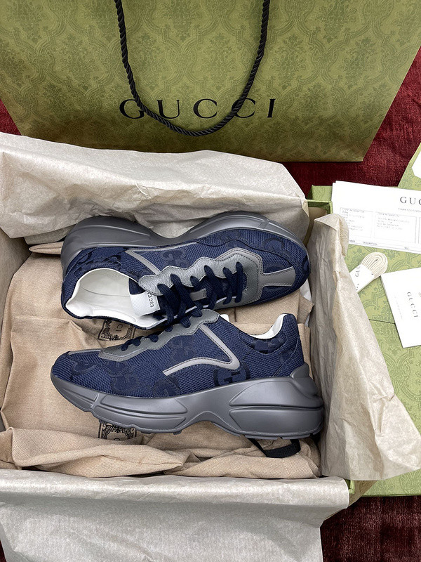 GC Sneakers