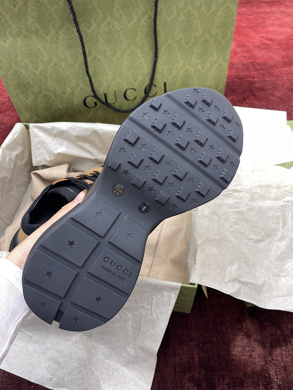GC Sneakers