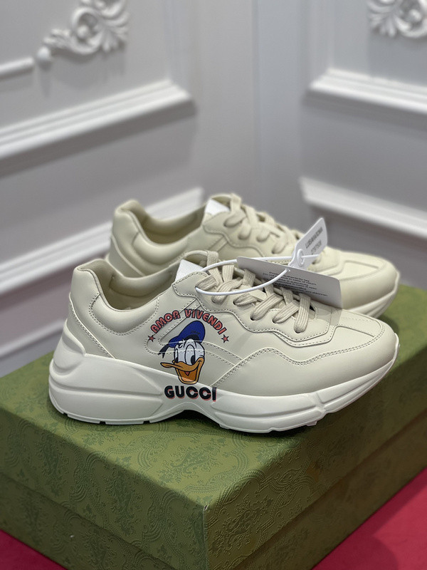 GC Sneakers