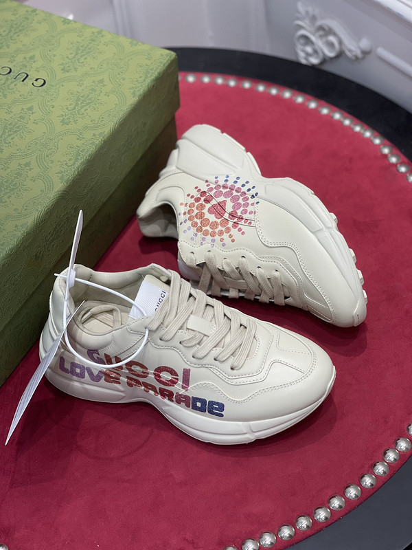 GC Sneakers