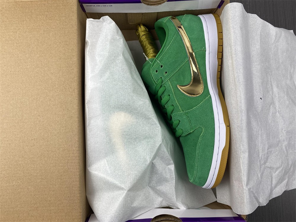 Nike Dunk Low Pro St.Patrick