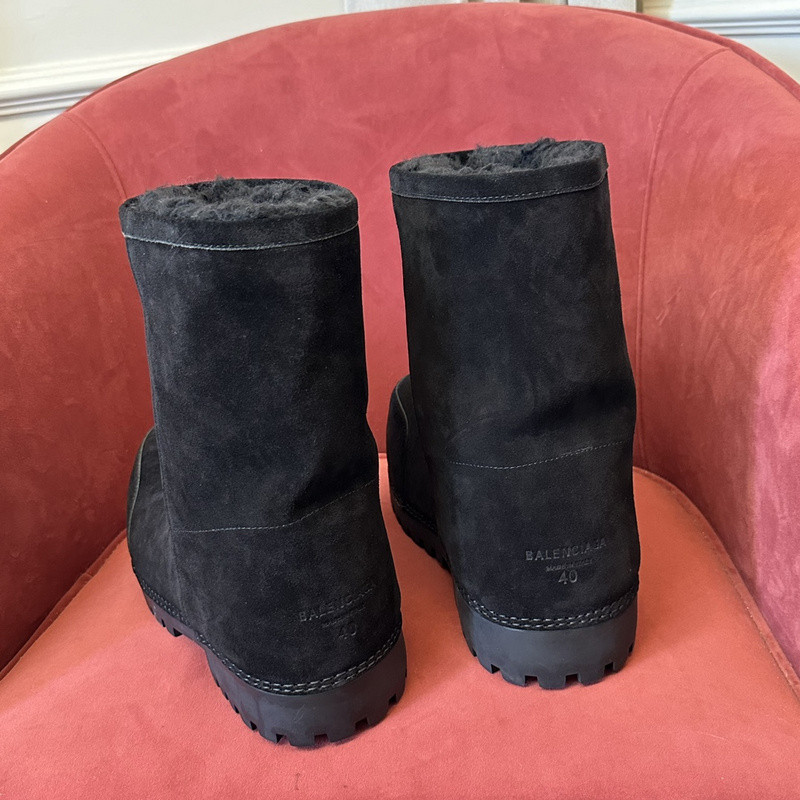 Ba*len*cia*ga boots