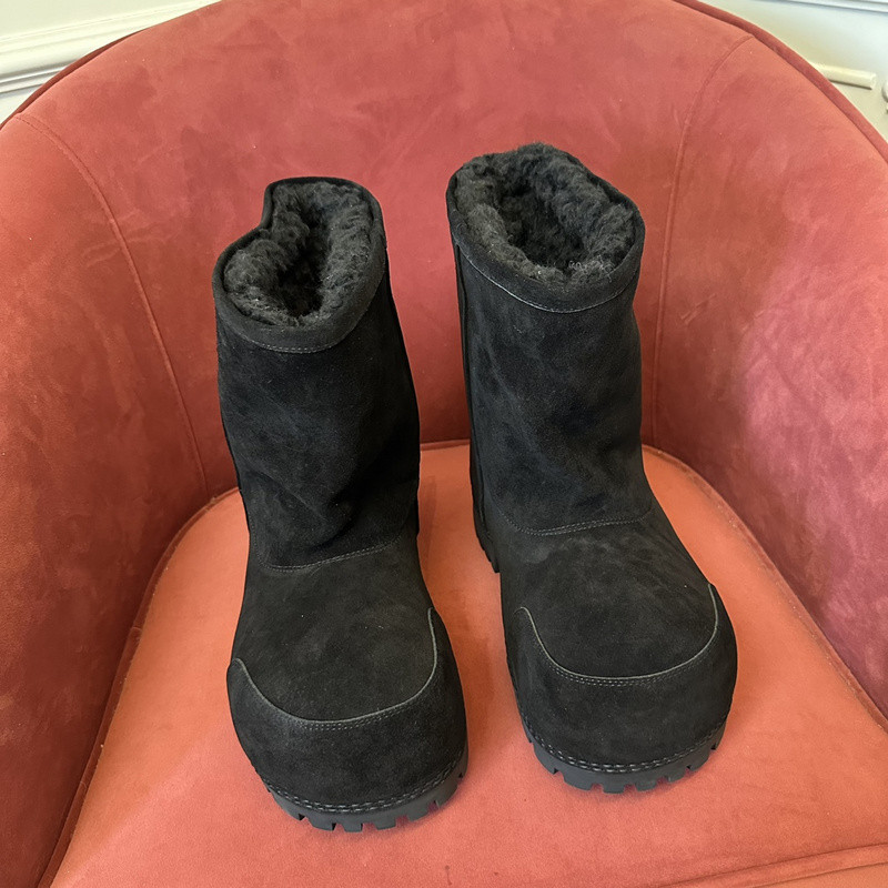 Ba*len*cia*ga boots