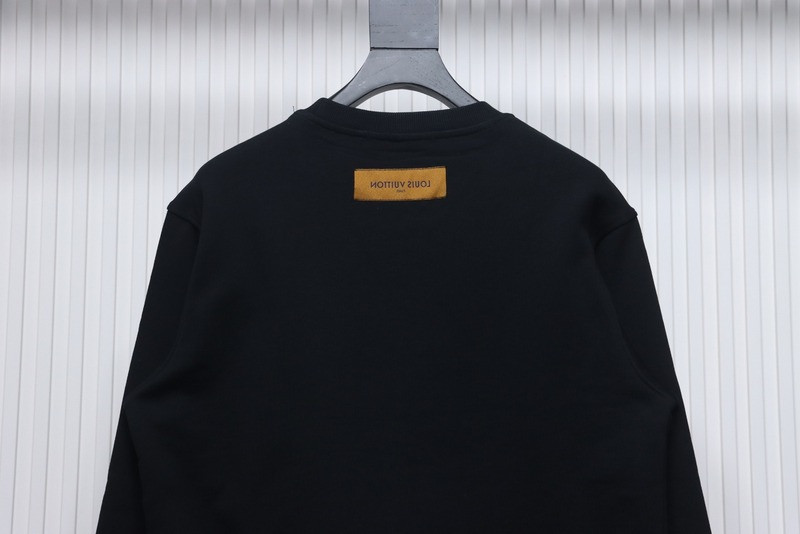 L*V HOODIE