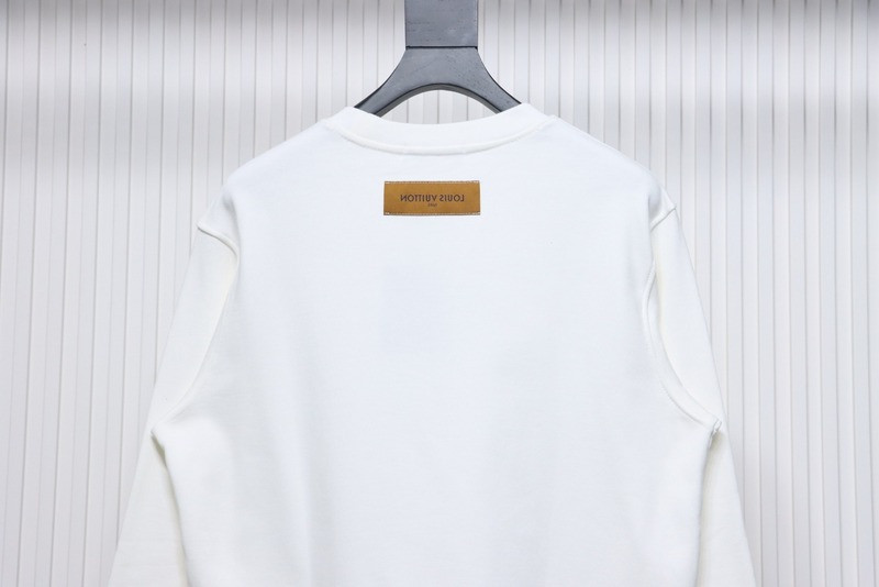 L*V HOODIE