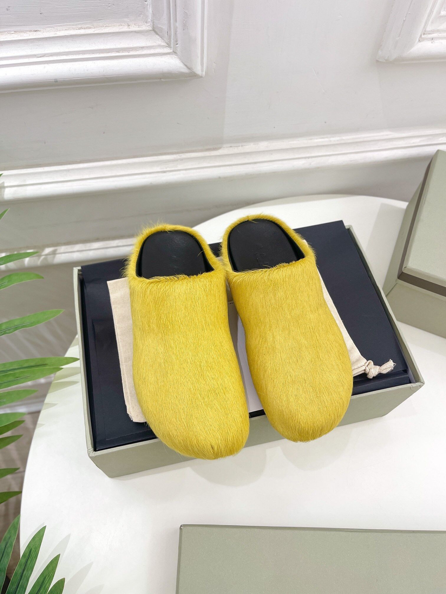 Marn* SLIDES