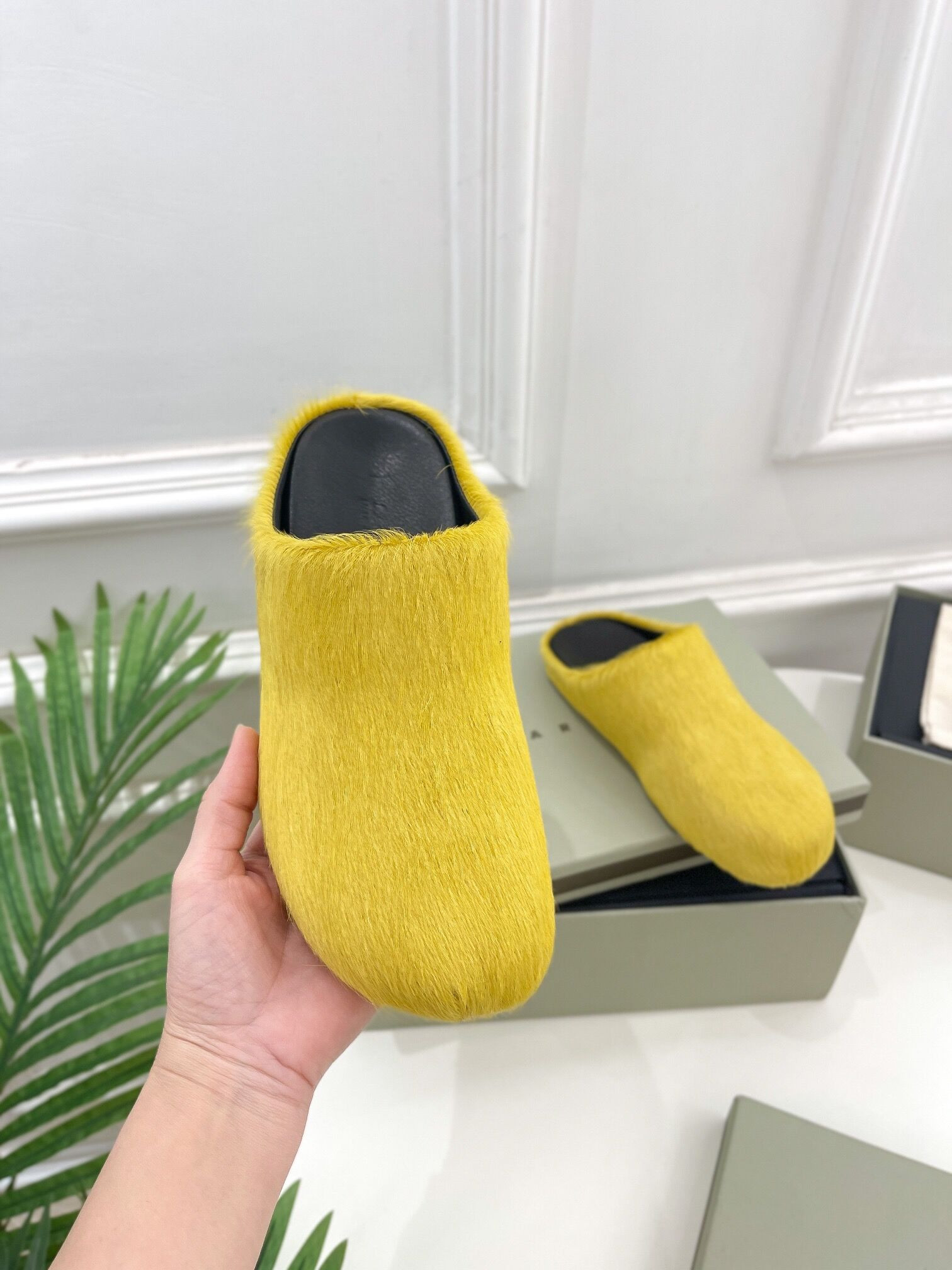 Marn* SLIDES