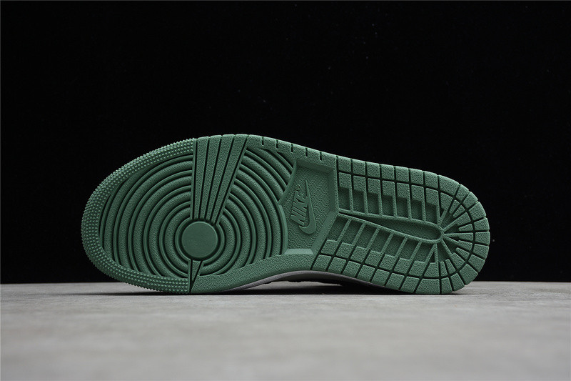 Air Jordan 1 Mid SE “Dutch Green” CZ0774-300