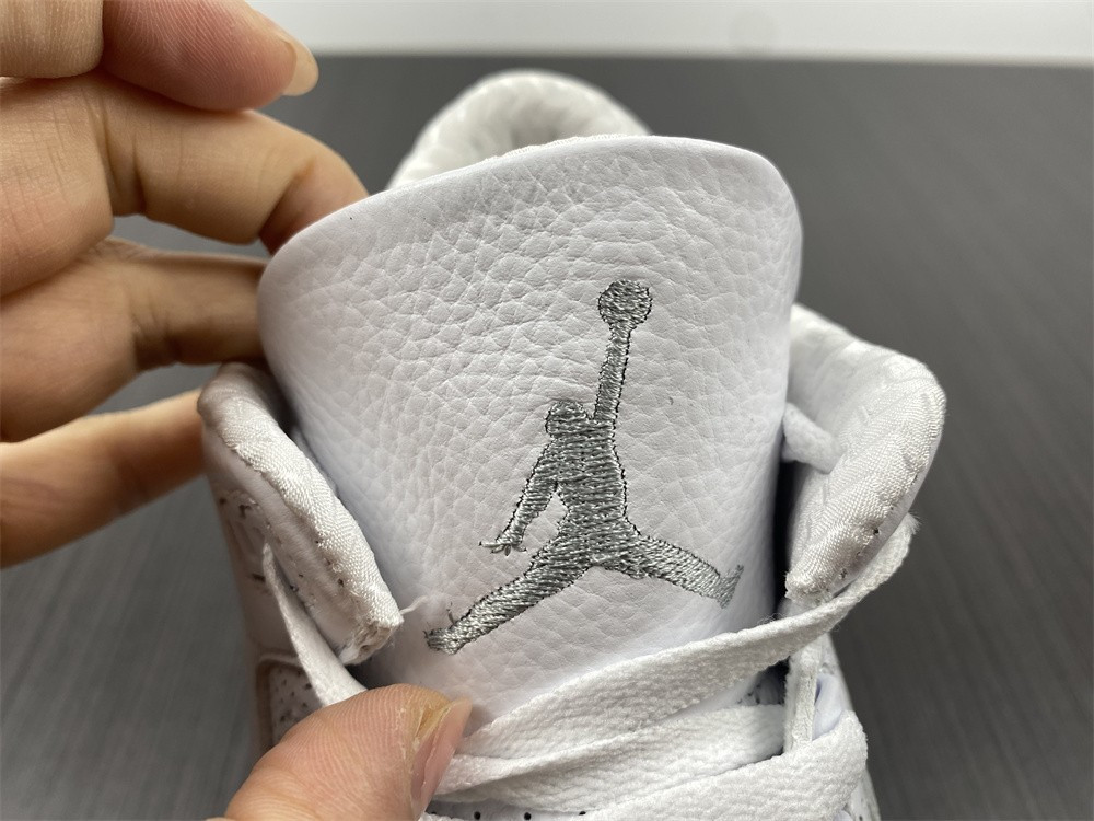 NIKE AIR JORDAN 3  White 429487-111