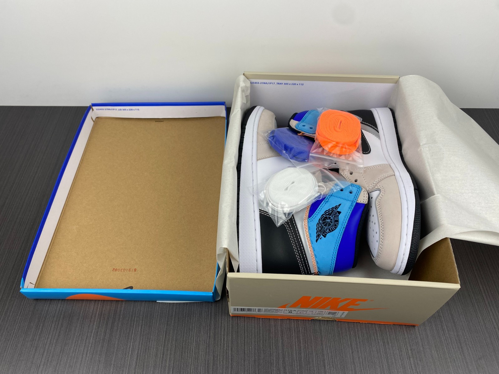Air Jordan 1 High OG “Prototype” DC6515-100