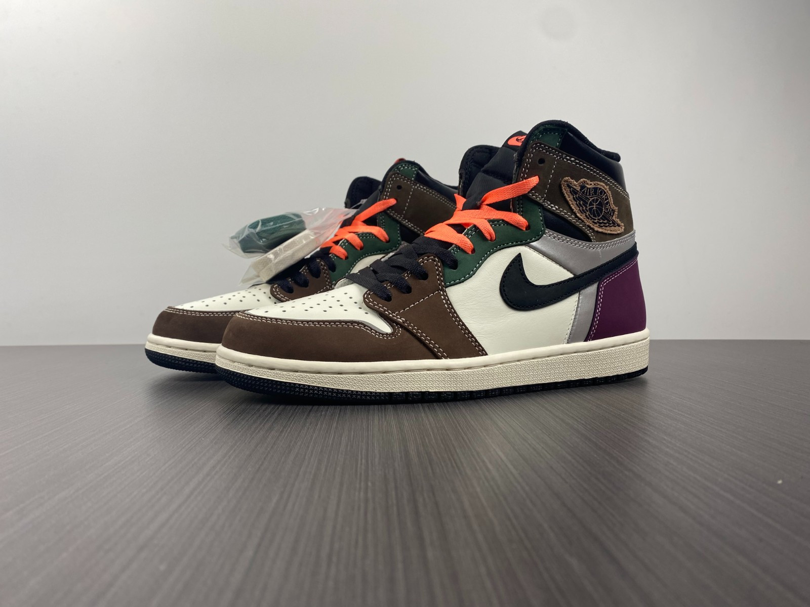 Air Jordan 1 High OG “Hand Crafted DH3097-00