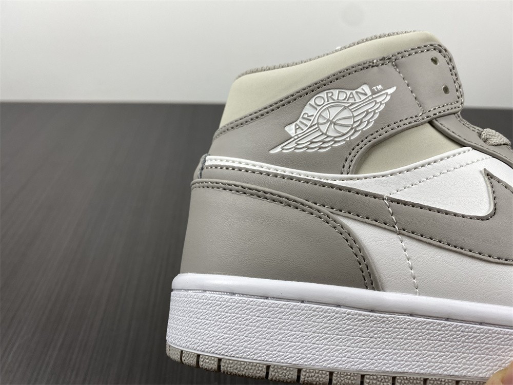 Nike Air Jordan 1 Mid 554724-082
