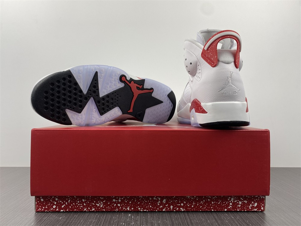 Air Jordan 6 “Red Oreo” CT8529-162
