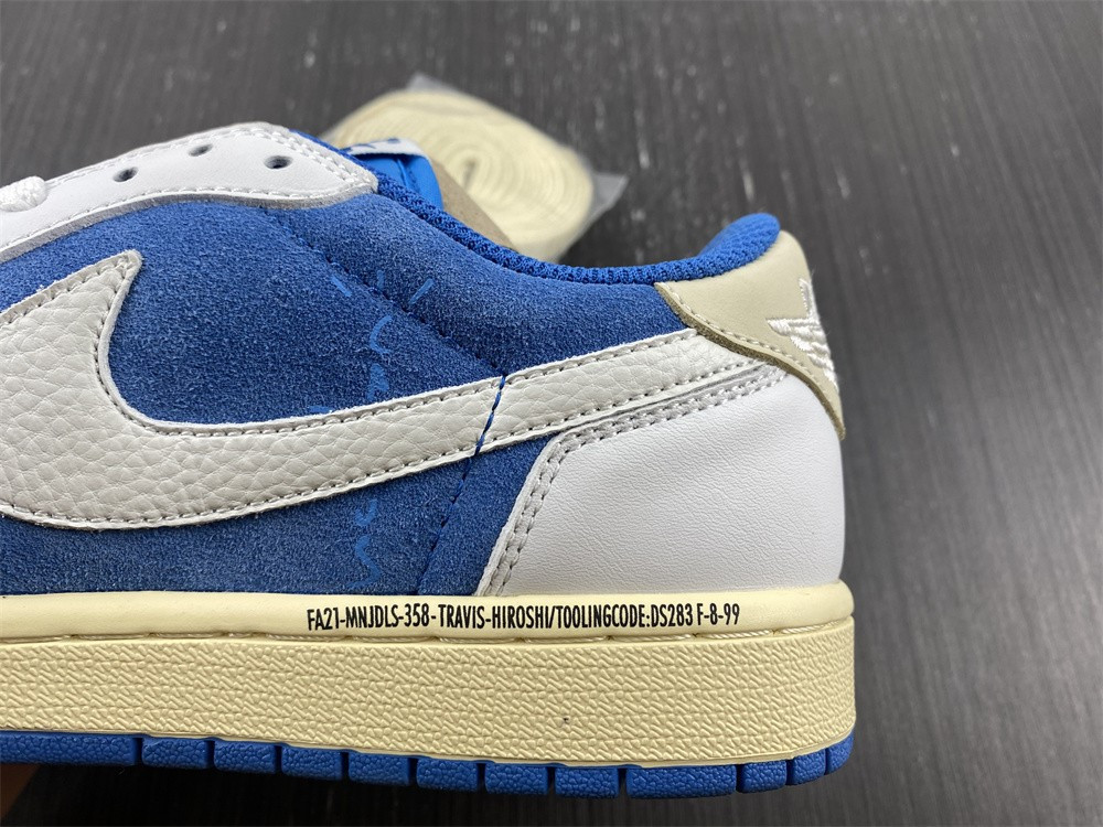 Air Jordan 1 Low CQ4277-212
