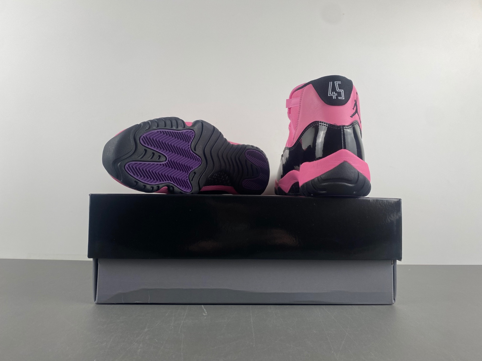 Air Jordan 11 CT8012-500