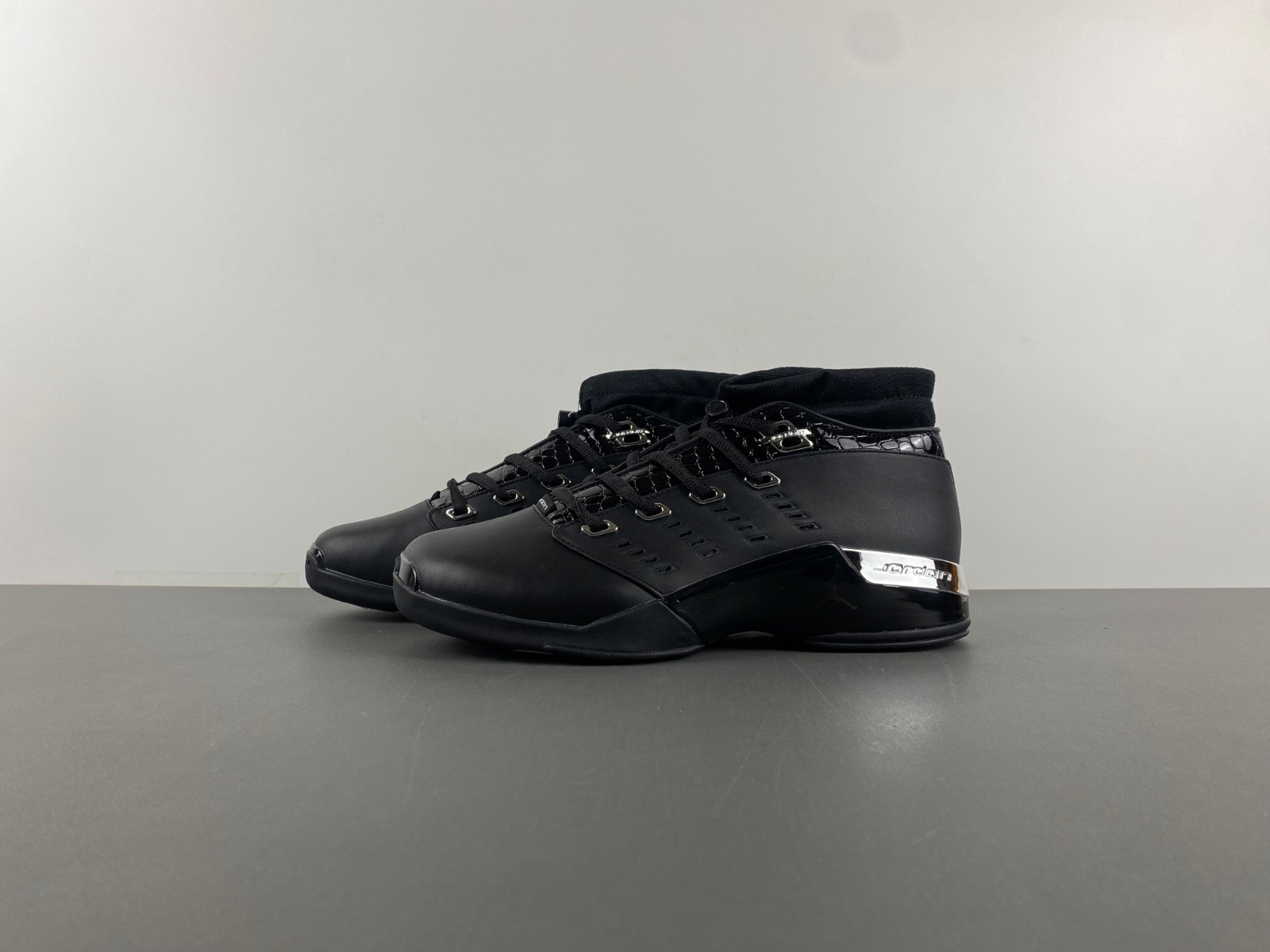 Air Jordan 17 Low Black 303891-004