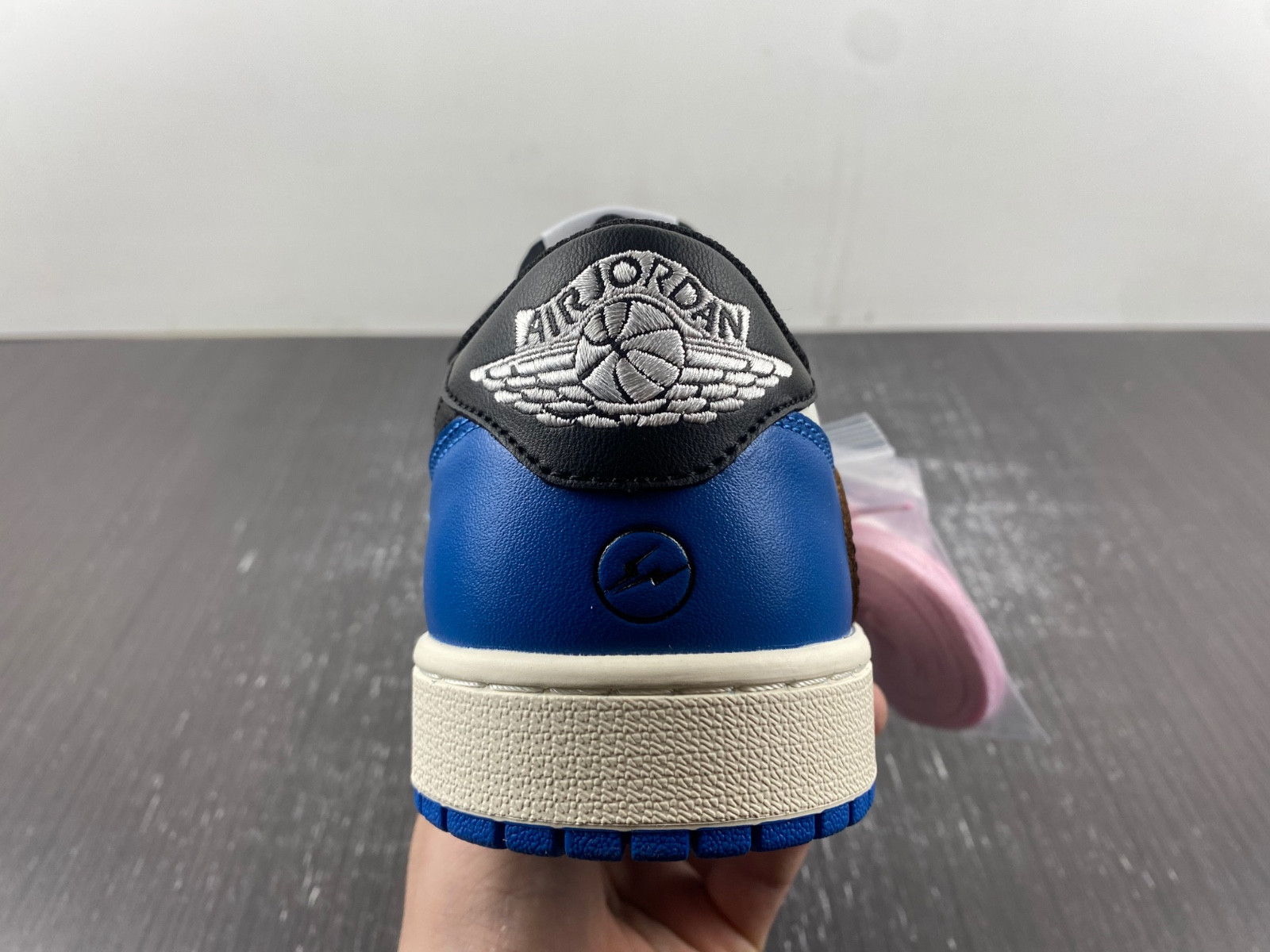 Travis Scott x Air Jordan 1 DM7866-888