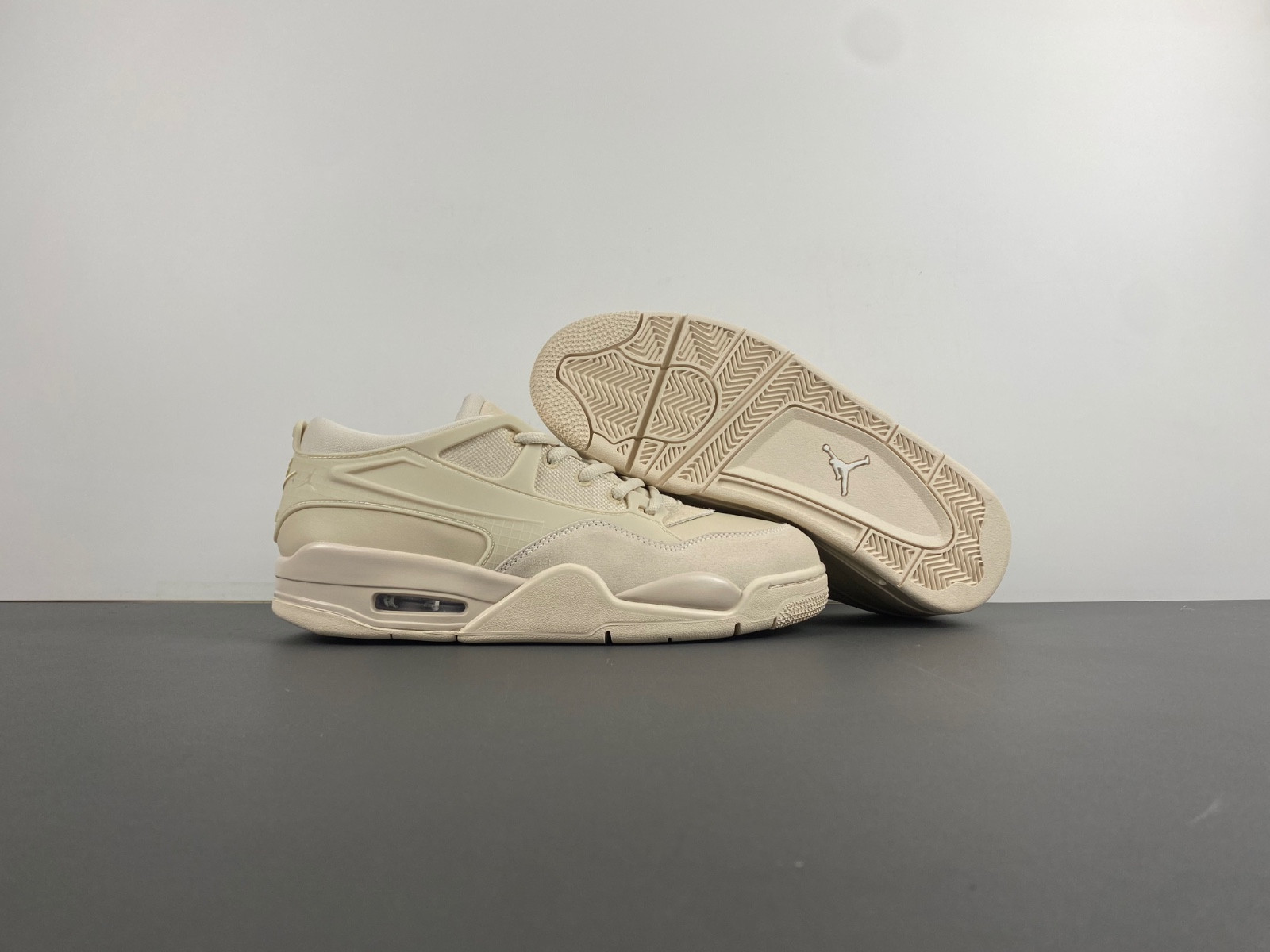 Air Jordan 4 RM HQ3441-110