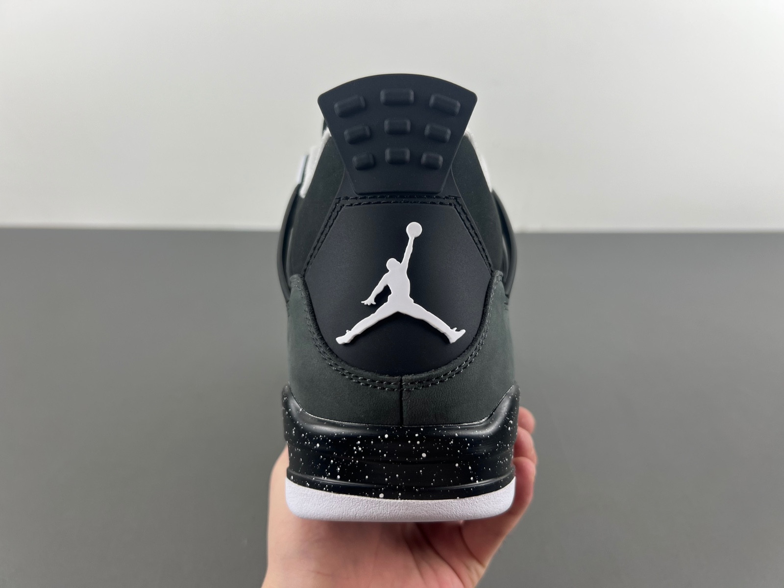 Jordan 4 Retro Fear Pack  626969-030