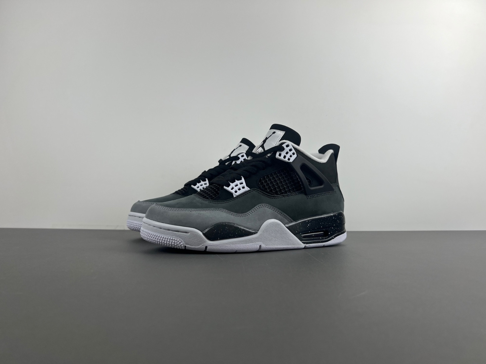 Jordan 4 Retro Fear Pack  626969-030